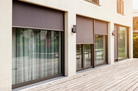 Store banne &agrave; Soyaux : bien choisir sa protection solaire