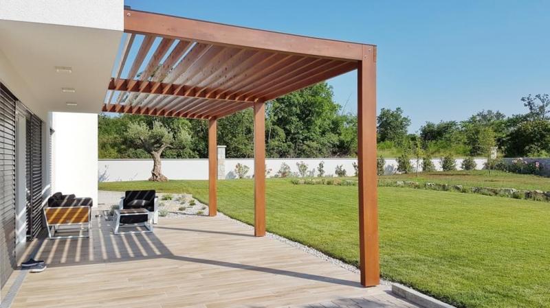Pourquoi opter pour une pergola en bois &agrave; Soyaux ?